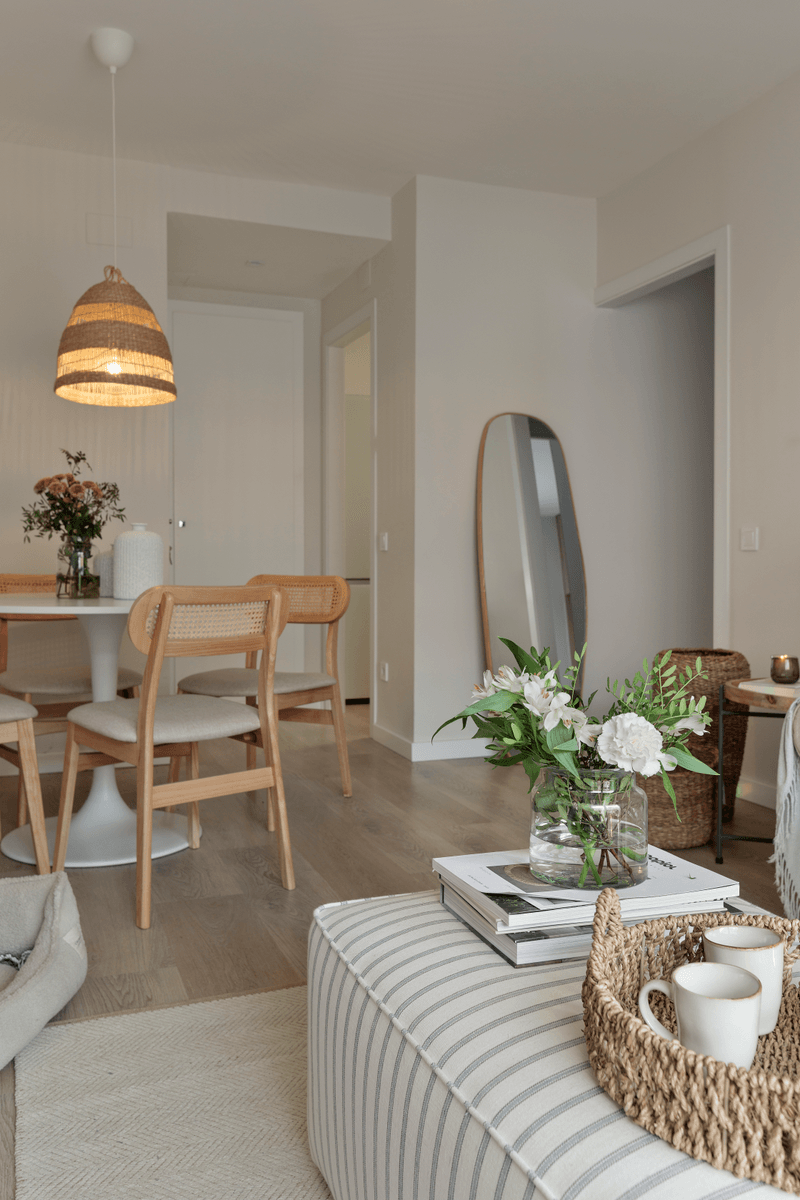 Robert Gerhard - Interior View 10